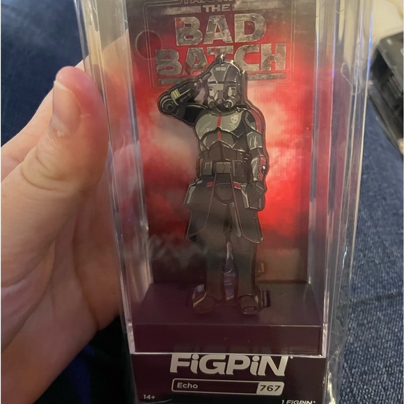 Star Wars The Bad Batch FigPin set - Picture 6 of 13